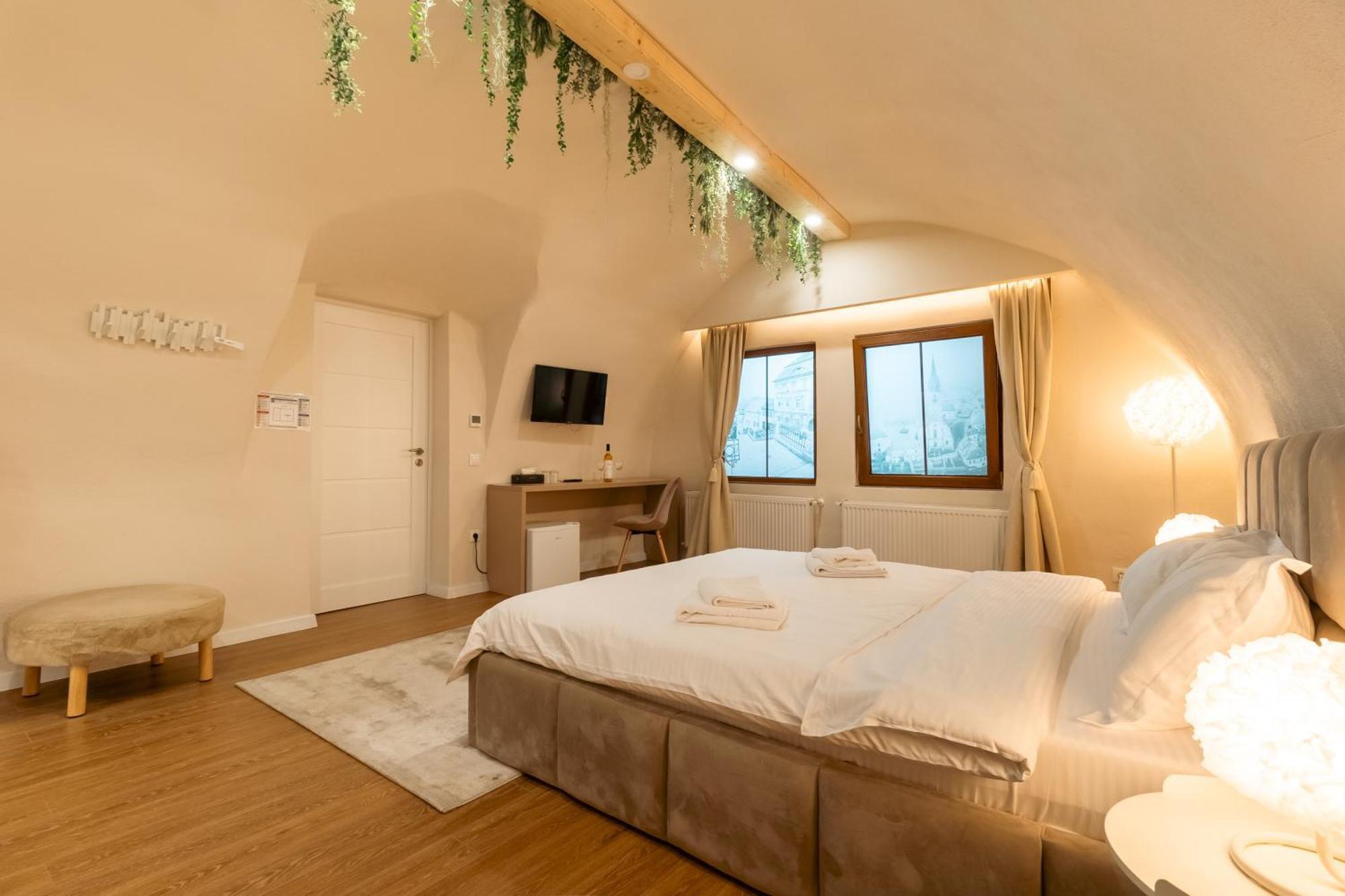 Hotel Epic Boutique Sibiu Esterno foto