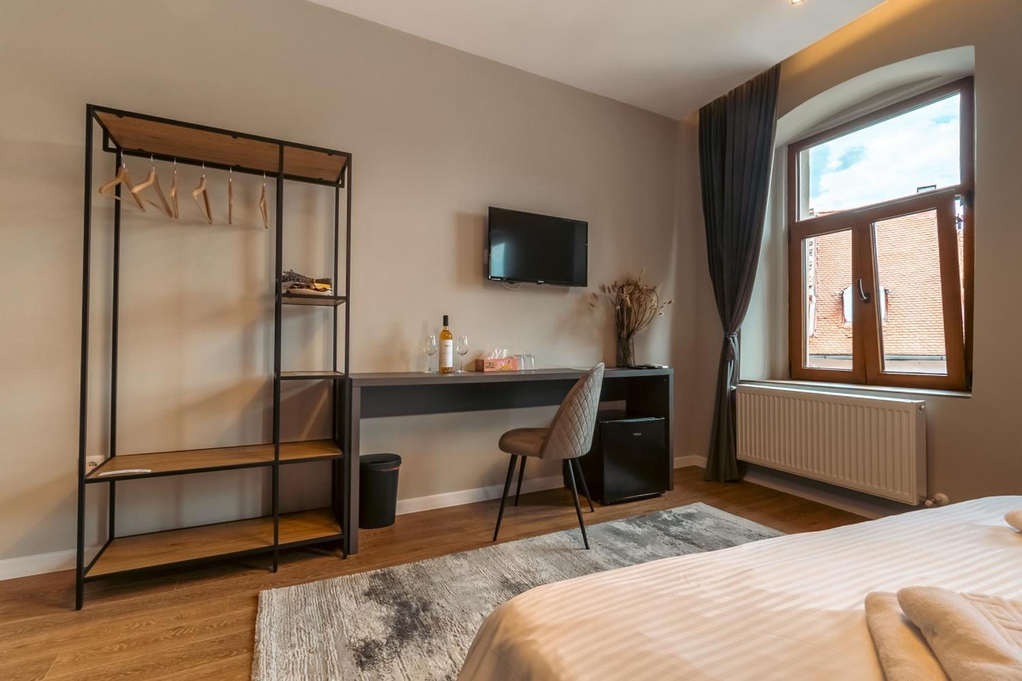 Hotel Epic Boutique Sibiu Esterno foto