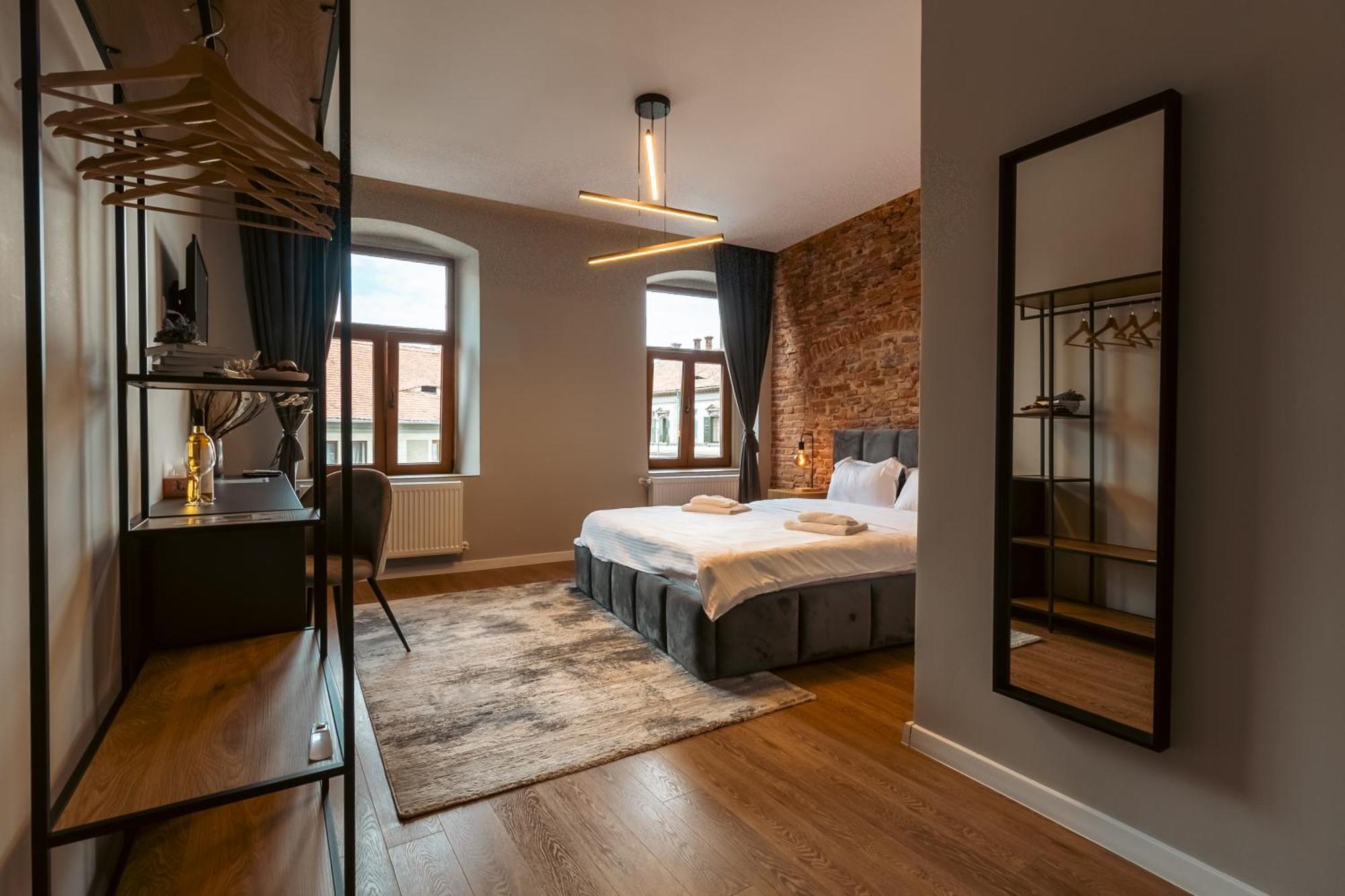 Hotel Epic Boutique Sibiu Esterno foto